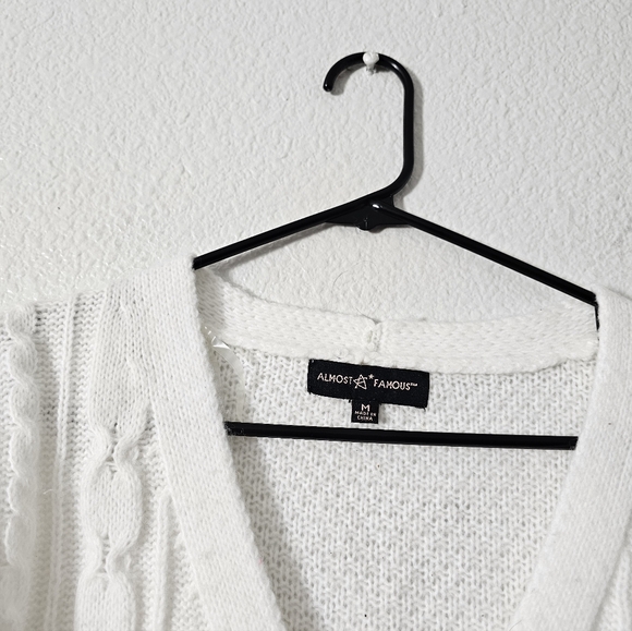 Almost Famous White Cable Knit V-Neck Button Cardigan - Picture 3 of 7